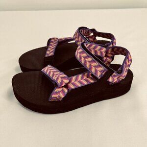 Teva Women's Midform Universal Size 6 Imperial Purple Orange Trail Ready